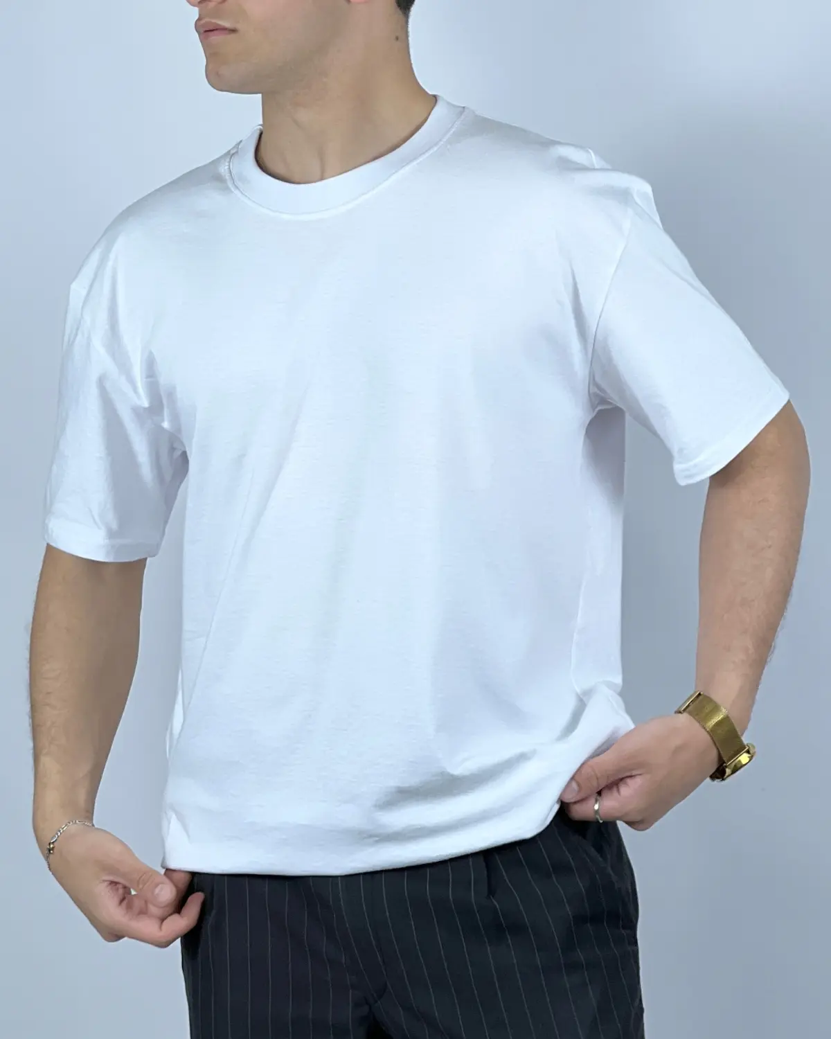 تي شيرت واسع