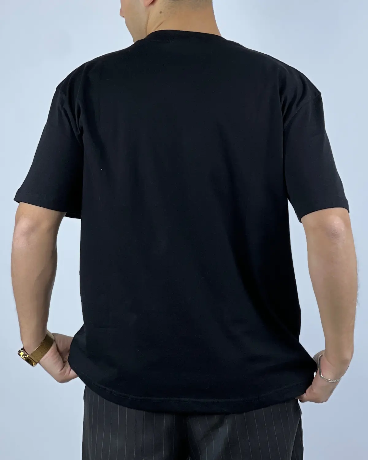 Alternative view of تي شيرت واسع